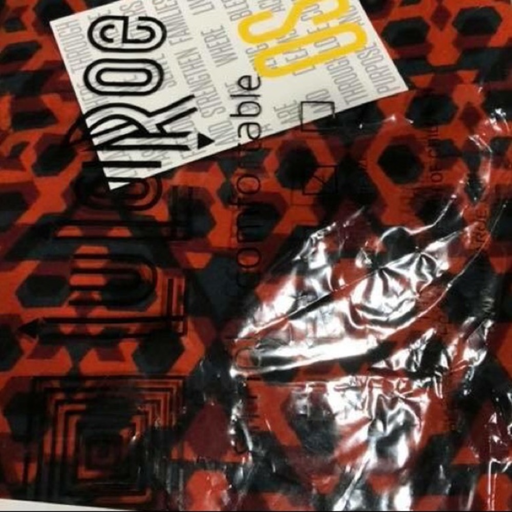 LuLaRoe OS leggings size 0-10